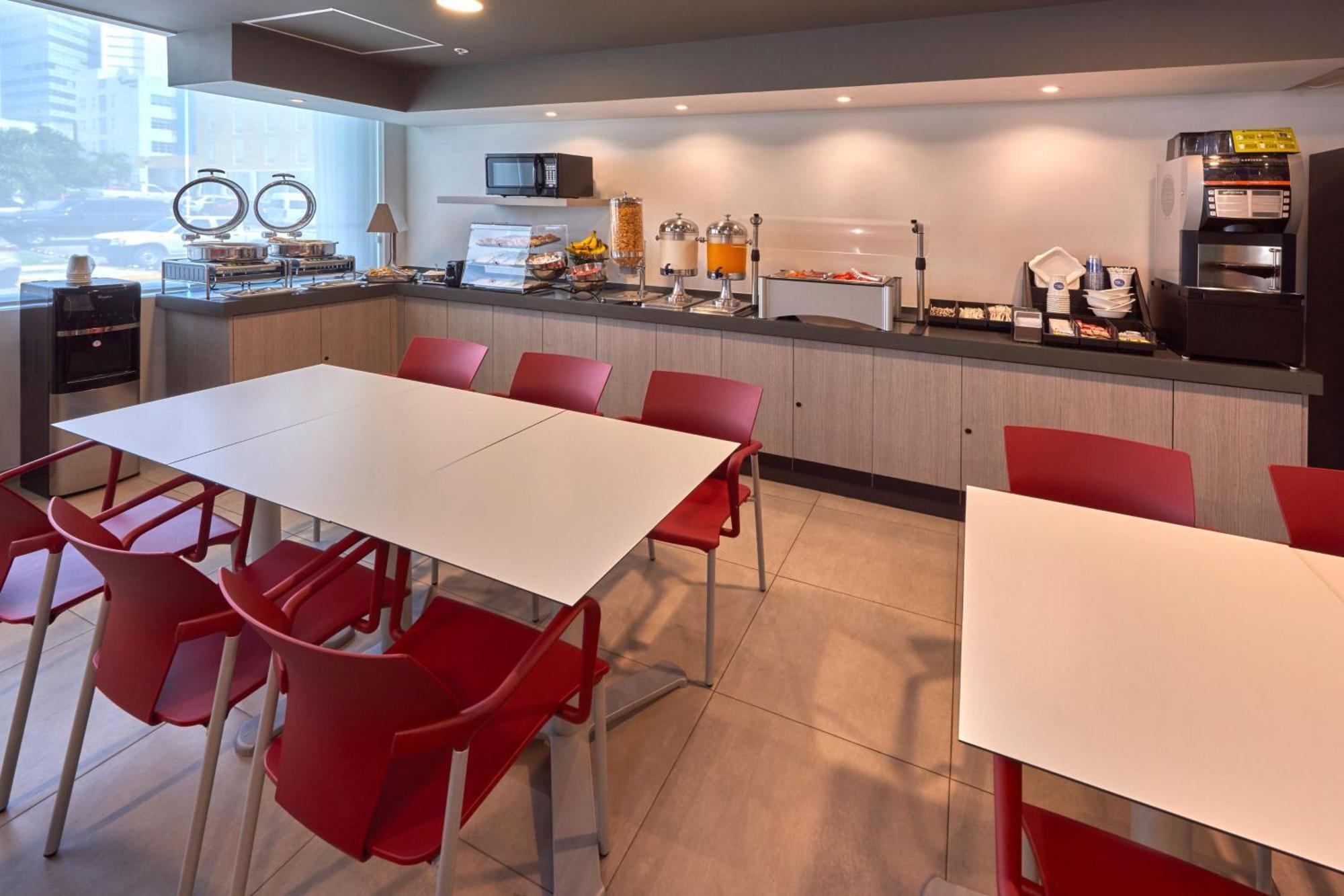 City Express Junior By Marriott Tijuana Otay Zewnętrze zdjęcie
